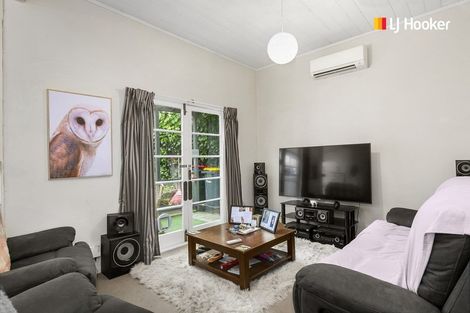 Photo of property in 11 Aitken Place, Mornington, Dunedin, 9011