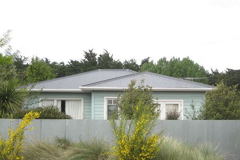 Photo of property in 21 Broadway Avenue, Waikuku Beach, 7473