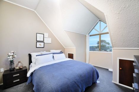 Photo of property in 5 Tatyana Place, Massey, Auckland, 0614