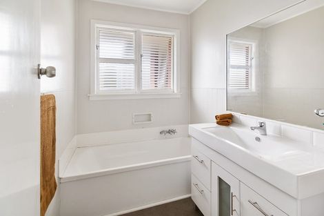 Photo of property in 5 Hobbs Street, Waimataitai, Timaru, 7910