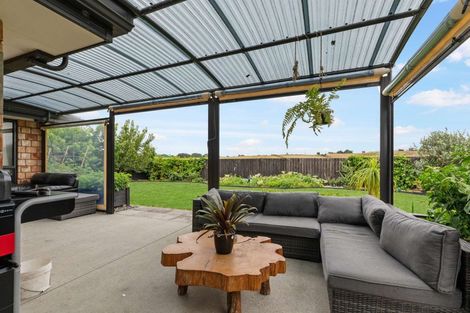 Photo of property in 26 Breaker Grove, Waiuku, 2123