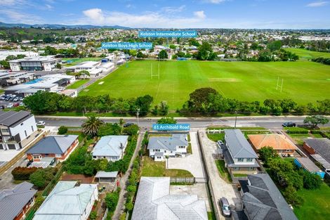 Photo of property in 61 Archibald Road, Kelston, Auckland, 0602