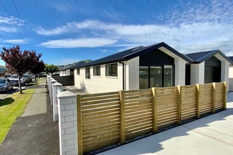 Photo of property in 4a Dey Street, Mosgiel, 9024