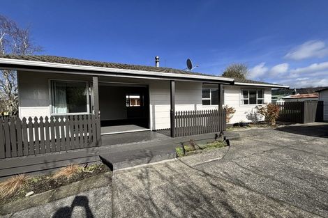 Photo of property in 91 Norana Road, Timberlea, Upper Hutt, 5018