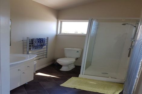 Photo of property in 77 Seaview Road, Paremata, Porirua, 5024