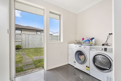 Photo of property in 2 Damien Place, Ohauiti, Tauranga, 3112