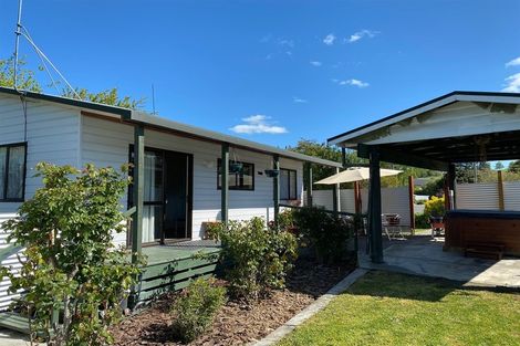 Photo of property in 42 Darby Street, Geraldine, 7930