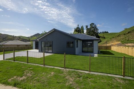 Photo of property in 5 Waugh Lane, Huntly, 3700