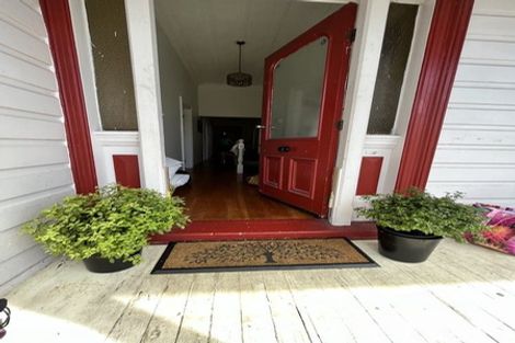 Photo of property in 22 West End Road, Herne Bay, Auckland, 1022