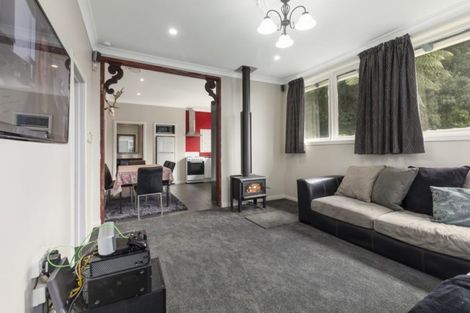 Photo of property in 16 August Street, Stokes Valley, Lower Hutt, 5019
