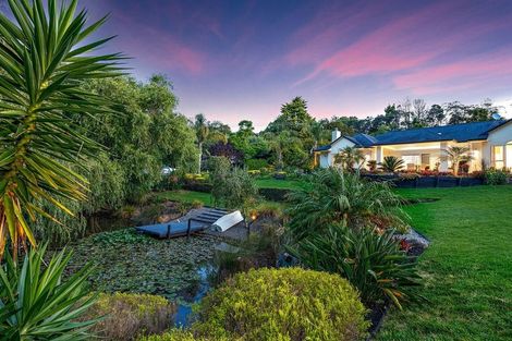 Photo of property in 7 Hobbs Road, Matakatia, Whangaparaoa, 0930