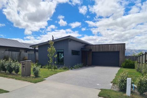 Photo of property in 10 Rua Street, Albert Town, Wanaka, 9305