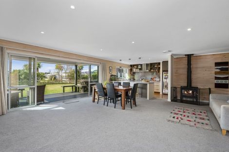 Photo of property in 20 Montgomery Crescent, Kinloch, Taupo, 3377