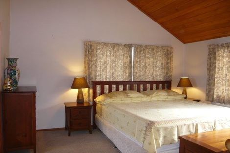 Photo of property in 18 Silhouette Way, Western Heights, Hamilton, 3200