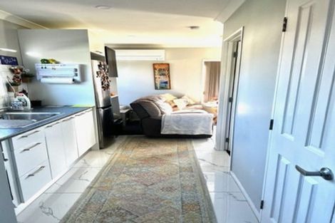 Photo of property in 14 Hawkley Close, Flat Bush, Auckland, 2019