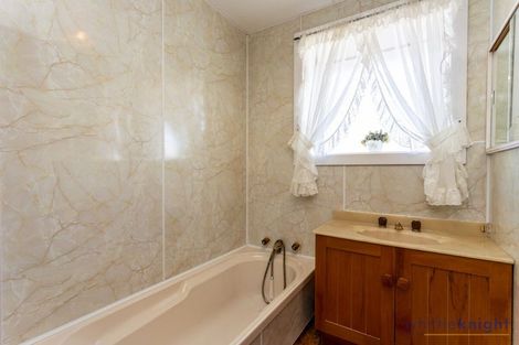 Photo of property in 10 Wolsey Place, Hillmorton, Christchurch, 8025