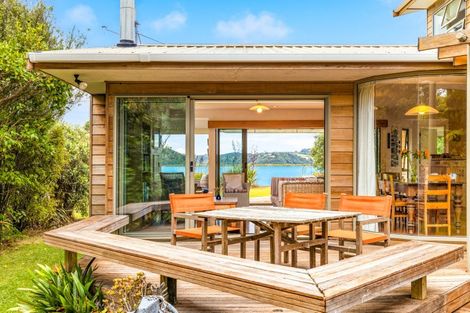 Photo of property in 42 Harbour View Road, Point Wells, Warkworth, 0986