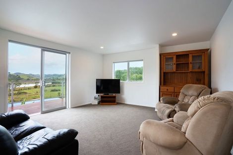Photo of property in 135 Rangituia Street, Whangamata, 3691