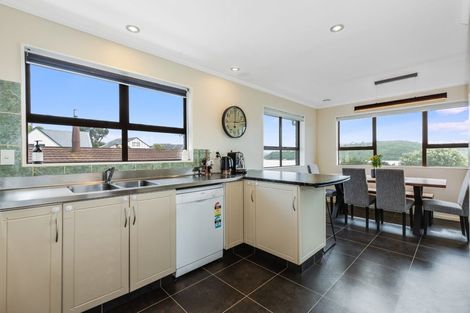 Photo of property in 9 Langwell Place, Papakowhai, Porirua, 5024
