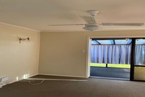 Photo of property in 1/10 Ocean View Road, Northcote, Auckland, 0627