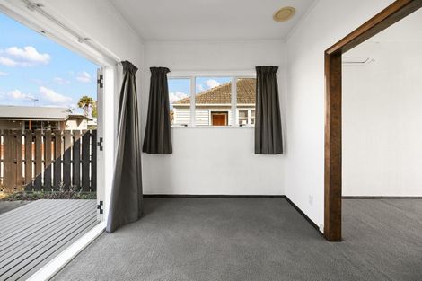 Photo of property in 12 Bains Avenue, Hamilton East, Hamilton, 3216