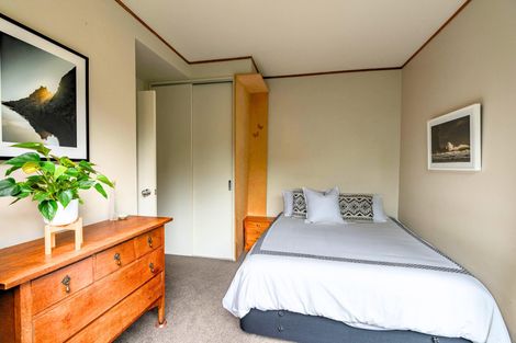 Photo of property in 6 Gannet Point, Rothesay Bay, Auckland, 0630