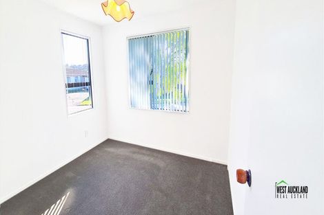 Photo of property in 1/67 Luanda Drive, Ranui, Auckland, 0612