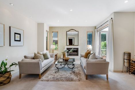 Photo of property in 1/13 Milford Road, Milford, Auckland, 0620