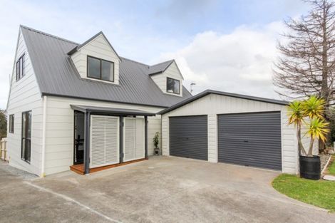 Photo of property in 10 Antonia Place, Bell Block, New Plymouth, 4312