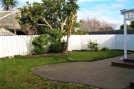 Photo of property in 2/59 Aramoana Avenue, Devonport, Auckland, 0624