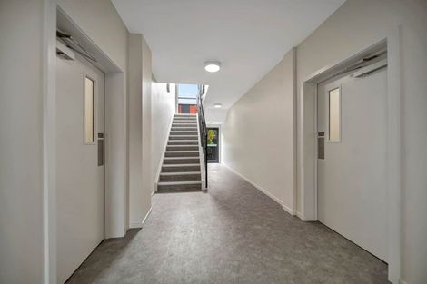 Photo of property in 2/7g Newelm Lane, Flat Bush, Auckland, 2019