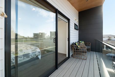 Photo of property in 10a Percy Road, Papamoa Beach, Papamoa, 3118