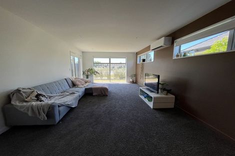 Photo of property in 38 Horoeka Street, Russley, Christchurch, 8042