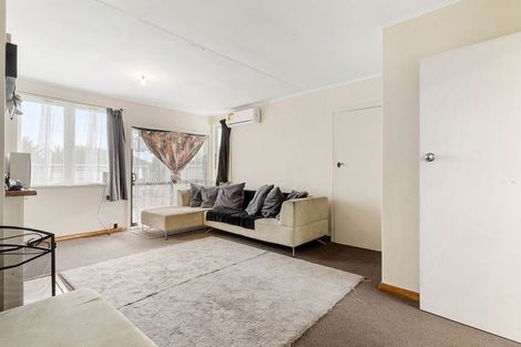 Photo of property in 18 Arimu Road, Papakura, 2110