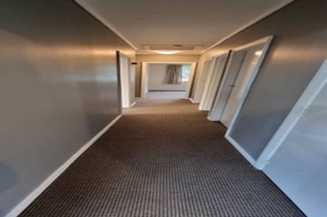 Photo of property in 15 Barberry Grove, Maungaraki, Lower Hutt, 5010