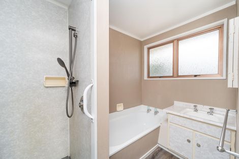 Photo of property in 1 John F Kennedy Drive, Milson, Palmerston North, 4414