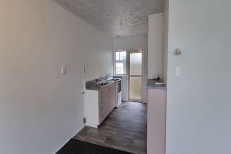 Photo of property in 2/181 Marine Parade, Mount Maunganui, 3116