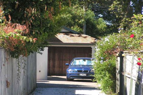 Photo of property in 18a Vincent Road, Northcote Point, Auckland, 0627