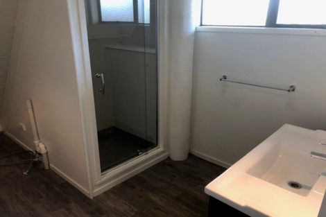 Photo of property in 22 Shadon Place, Stanmore Bay, Whangaparaoa, 0932