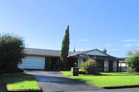 Photo of property in 8 Rapallo Place, Farm Cove, Auckland, 2012