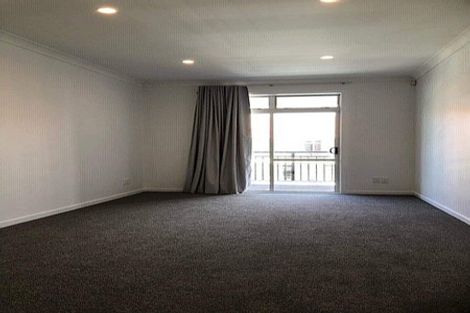 Photo of property in 4/44 Carlos Drive, Flat Bush, Auckland, 2016