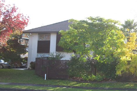 Photo of property in 1/82 Gosford Drive, Botany Downs, Auckland, 2010