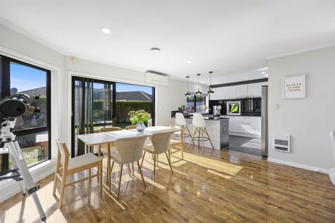 Photo of property in 4 Shankill Place, East Tamaki, Auckland, 2013