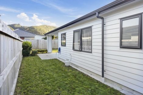 Photo of property in 100 Farmer Crescent, Taita, Lower Hutt, 5011