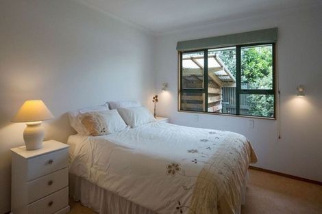 Photo of property in 86 Pahiatua Street, Hokowhitu, Palmerston North, 4410