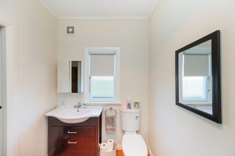 Photo of property in 93 Featherston Street, Takaro, Palmerston North, 4412