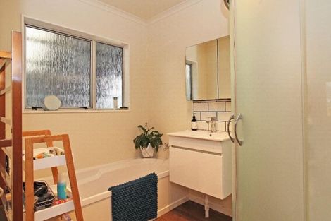 Photo of property in 6 Windlesham Place, Wakefield, 7025