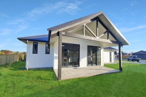 Photo of property in 30 Oldfield Lane, Marton, 4710