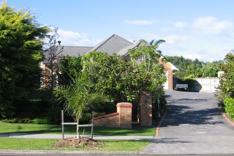 Photo of property in 6 Anaheim Boulevard, Shamrock Park, Auckland, 2016