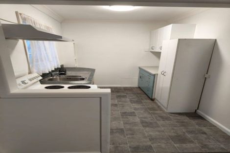 Photo of property in 17 Larsen Court, Roslyn, Palmerston North, 4414